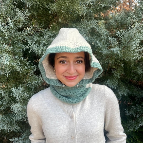 Womens Winter Hat with scarf included balaclava Beige& Green New - Picture 6 of 12